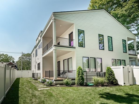 154 Langley Road 1, Newton MA 02459