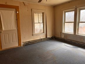 10 Conway Dr, Leicester MA 01524