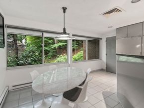 33 Aylesbury Rd, Worcester MA 01609