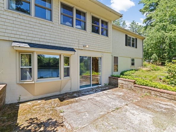 1 Baileys Way, Lakeville MA 02347
