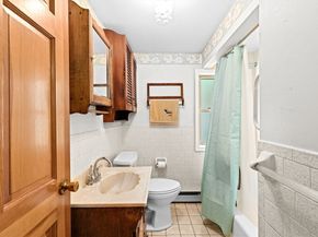 1 Baileys Way, Lakeville MA 02347