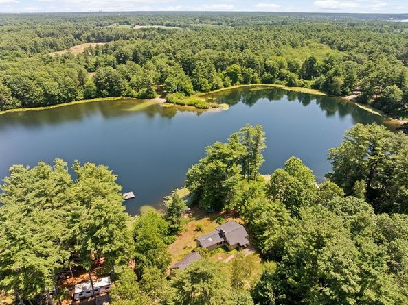1 Baileys Way, Lakeville MA 02347