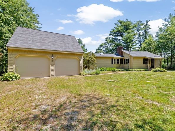 1 Baileys Way, Lakeville MA 02347