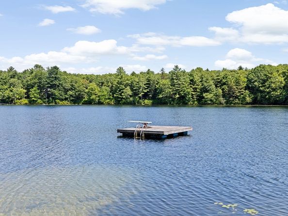 1 Baileys Way, Lakeville MA 02347