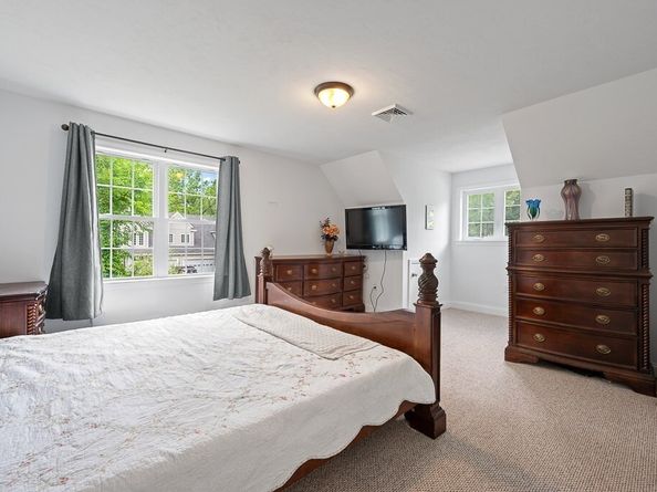 2 Maria Lane 2, Worcester MA 01606
