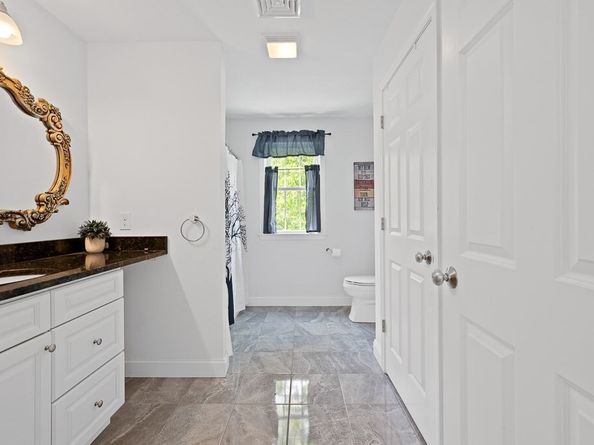 2 Maria Lane 2, Worcester MA 01606
