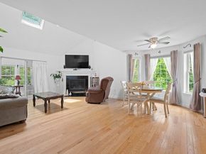 2 Maria Lane 2, Worcester MA 01606