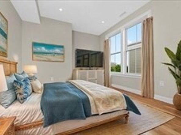 42 Waverly 3, Boston MA 02135
