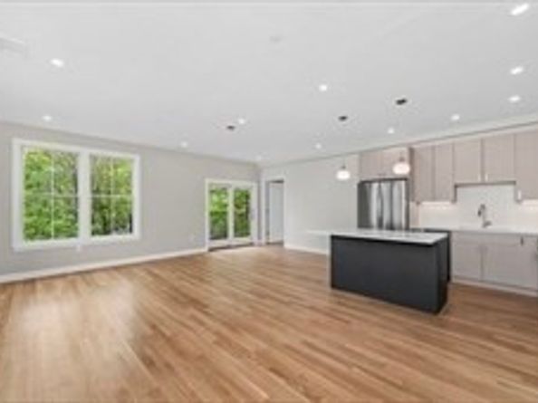 42 Waverly 3, Boston MA 02135