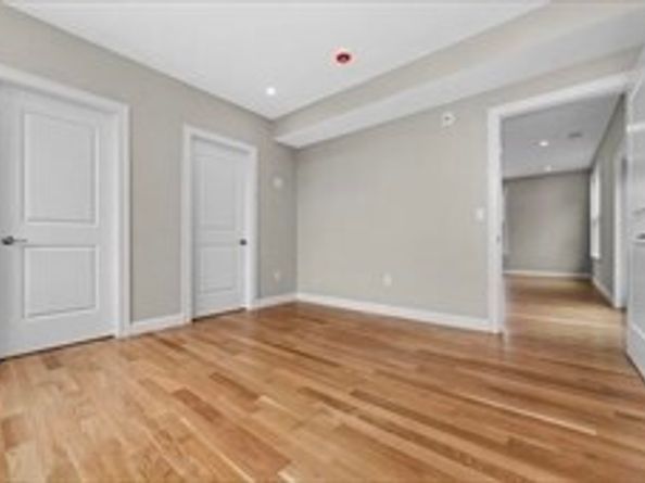 42 Waverly 3, Boston MA 02135