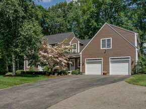 2 Simon Davis Dr, Rutland MA 01543