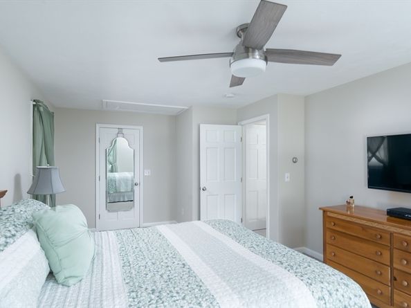 2 Simon Davis Dr, Rutland MA 01543