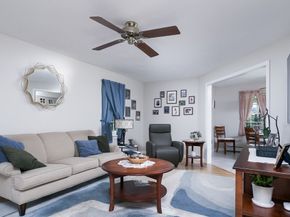 2 Simon Davis Dr, Rutland MA 01543