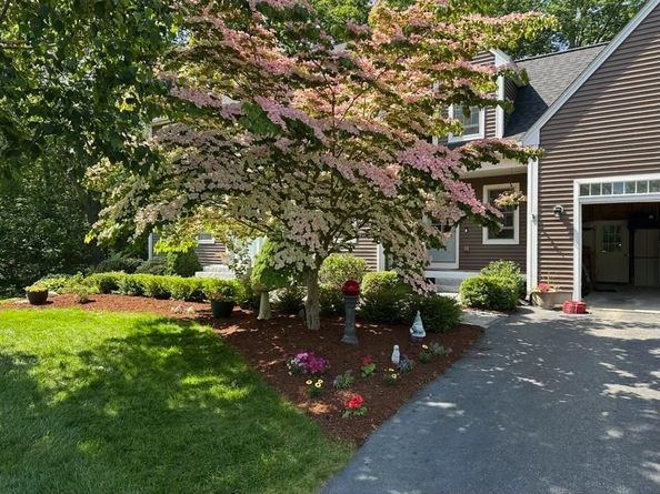 2 Simon Davis Dr, Rutland MA 01543
