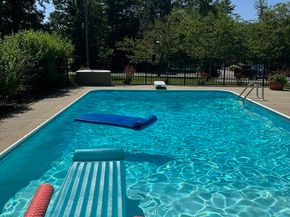 2 Simon Davis Dr, Rutland MA 01543