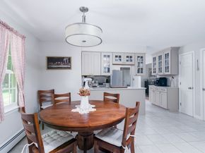 2 Simon Davis Dr, Rutland MA 01543