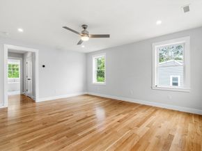 10 Whittier Rd, Natick MA 01760