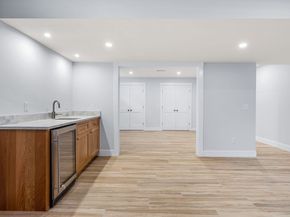 10 Whittier Rd, Natick MA 01760