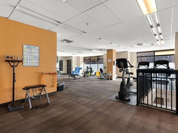 60 Longwood Ave 802, Brookline MA 02446