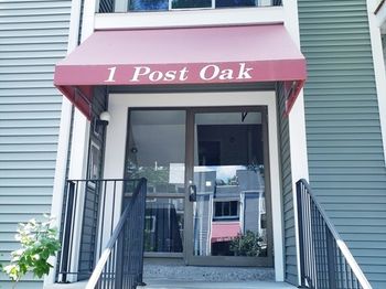 1 Post Oak Lane