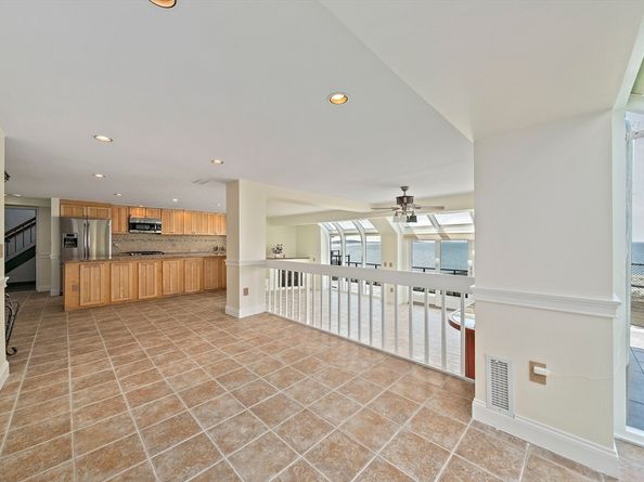 25 Oceanside Drive 25, Hull MA 02045