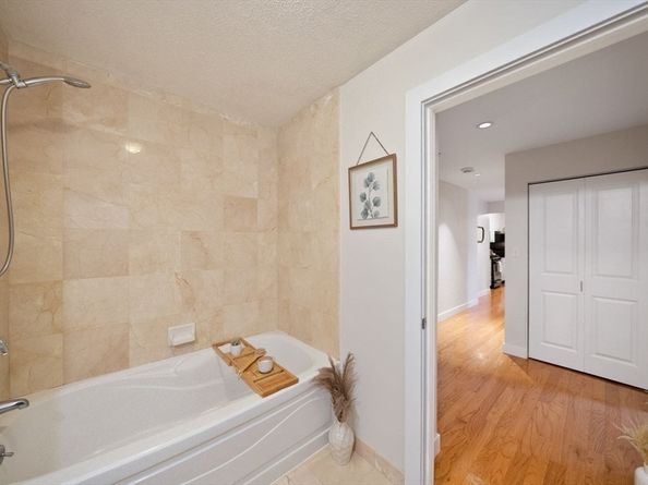 519 Harrison Ave D421, Boston MA 02118