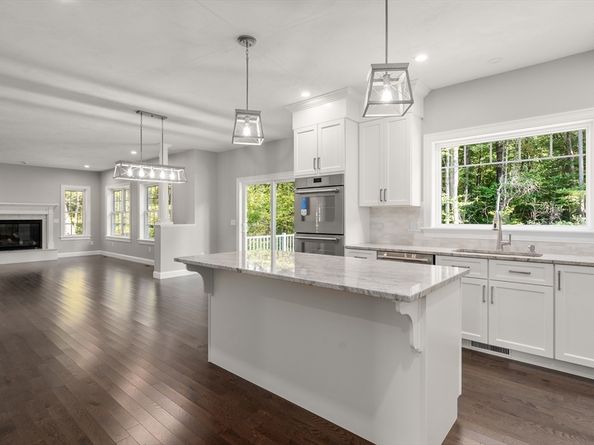 376 Elmwood Avenue, Holden MA 01520