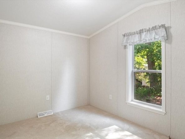 1237 Central Street, Leominster MA 01420