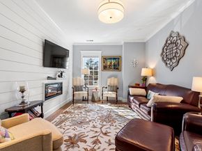 298 Washington St 208, Westwood MA 02090