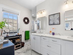 298 Washington St 208, Westwood MA 02090