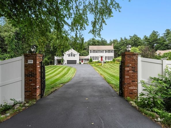 799 Hanover St, Hanover MA 02339