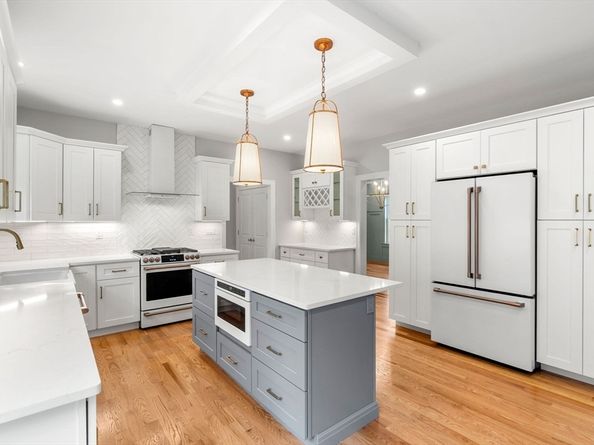 89 Central St, North Reading MA 01864