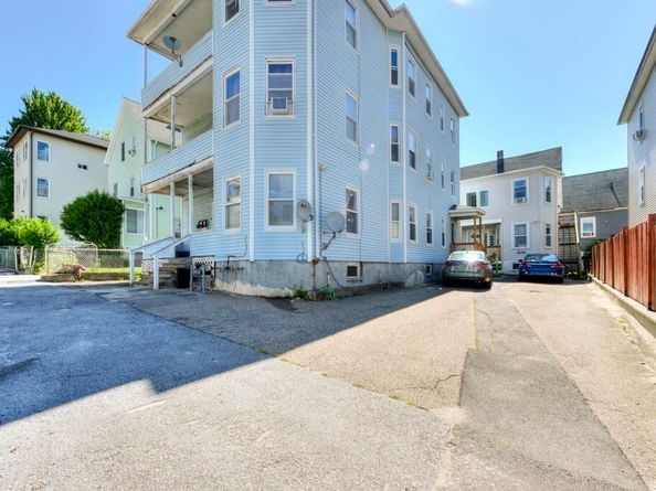 71 Esther St, Worcester MA 01607