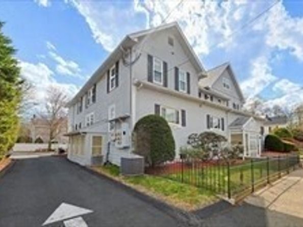 12 Benton St 4, Stoneham MA 02180