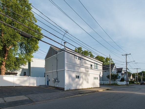 120 Arlington St, Framingham MA 01702
