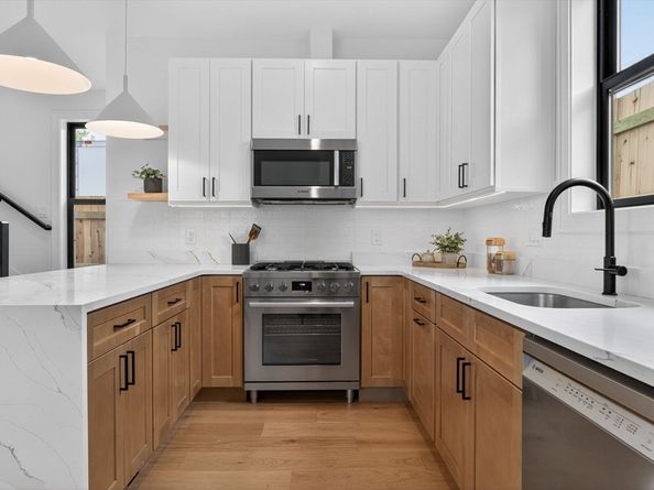22 Spring Hill Terrace 22, Somerville MA 02143