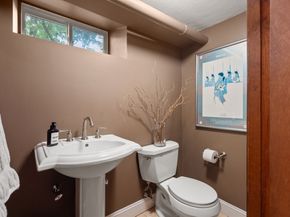 24 Fenno Rd, Newton MA 02459