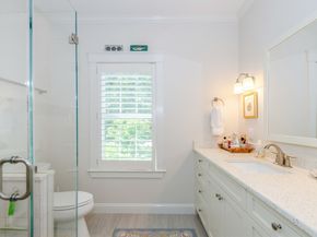 5 Fieldstone Dr, Mattapoisett MA 02739