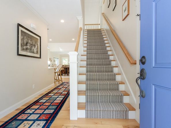 5 Fieldstone Dr, Mattapoisett MA 02739