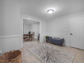 11 Jones Rd, Middleton MA 01949