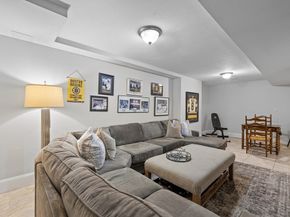 11 Jones Rd, Middleton MA 01949