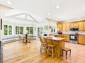 15 Erin Way, Middleton MA 01949