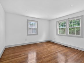 8 Bartlett St, Peabody MA 01960