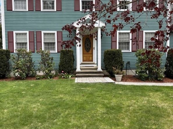 2 Lafayette Dr, Marlborough MA 01752