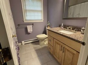 2 Lafayette Dr, Marlborough MA 01752