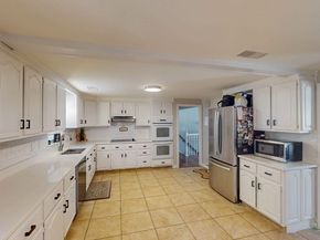 11 Lansing Rd, Lynn MA 01904