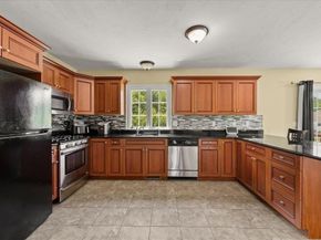 18 Bethel Way, Wareham MA 02576