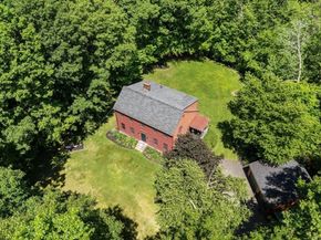 164 White Birch St, Leicester MA 01524