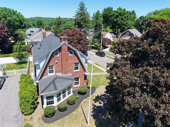 8 Horace Road, Belmont MA 02478