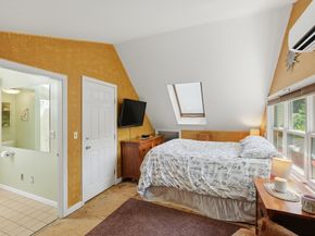 16 Kosta Avenue, Rutland MA 01543